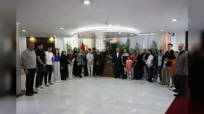 Keçiören Belediyesi, öğrencilerin eğitim yolculuğuna ışık tuttu