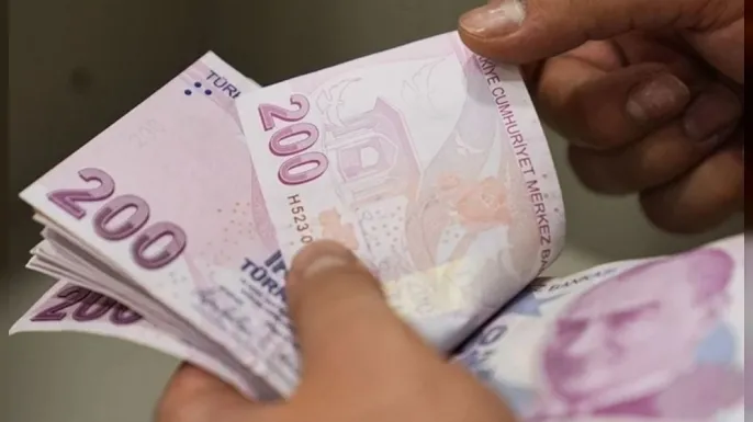 Kredi kartı borcu trilyonları aştı! Yük büyüyor