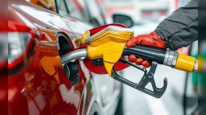 Bu gece motorin ve LPG’ye zam! Benzinde sürpriz fren