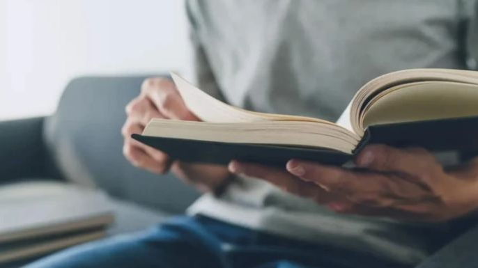 Kitap okuyana para! 15 dakikada bitiyor