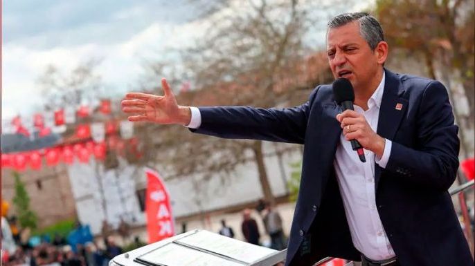 Özel’den çiftçiye büyük vaat Kırmızı patlak: “Esas beka sorunu gıda enflasyonu”