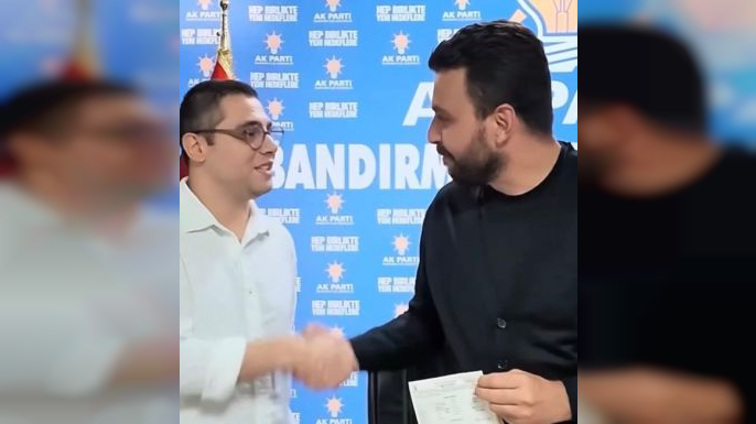 Özgür Özel AKP'ye geçti! Aynı isim, farklı parti