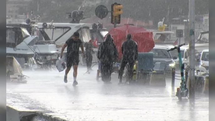42 ilde gök gürültülü sağanak, sel ve dolu riski! Meteoroloji uyardı