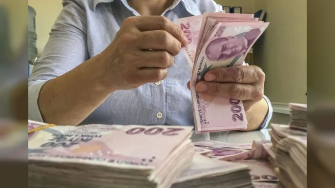 Emeklinin maaşından 22 bin TL uçurdular! SGK uzmanından şok iddia