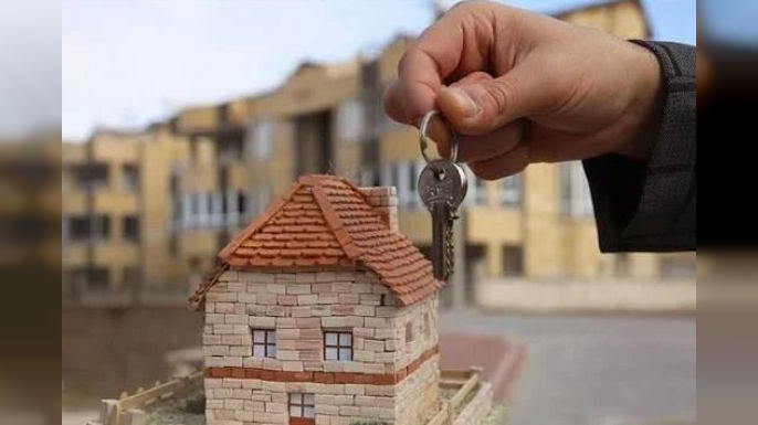 Ev ve araba fiyatları düşecek mi? Uzmanından bomba uyarı
