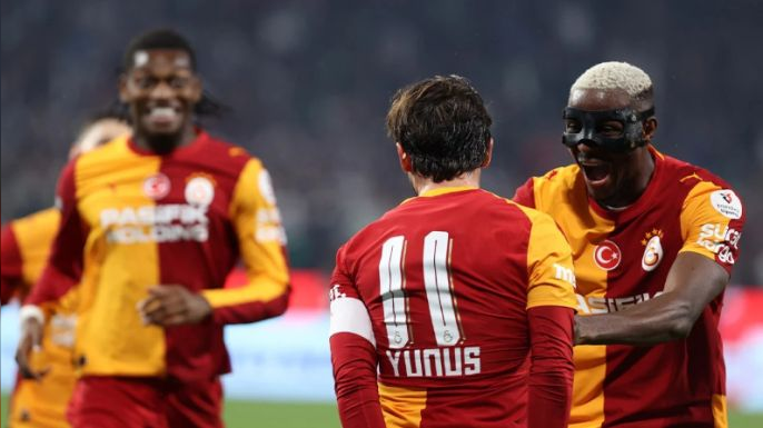 Galatasaray Konya’da şov yaptı! Konyaspor direğe takıldı, lider farkını açtı