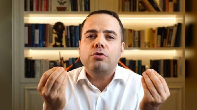 Özgür Demirtaş’tan net uyarı! Oturacağınız evi ilk fırsatta alın