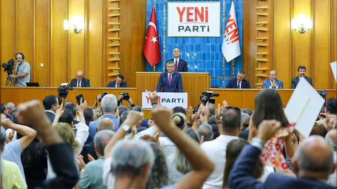 YENİ Parti’den AYM’ye isim savunması! “Yeni” mesajı