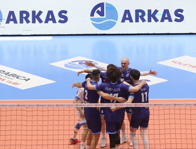 Arkas Spor final yolunda ilk engeli aştı: Kocaeli Büyükşehir Belediye Kağıtspor\
