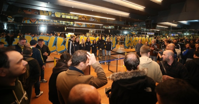 Fenerbahçe Opet, EuroLeague zaferini taraftarlarıyla kutladı 2