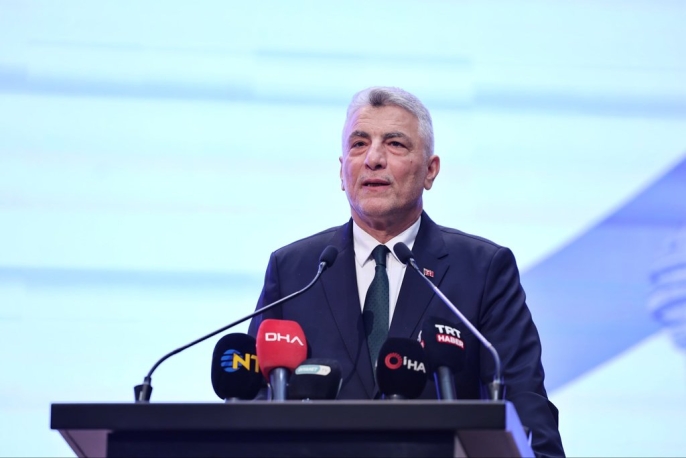 Ticaret Bakanı Bolat\