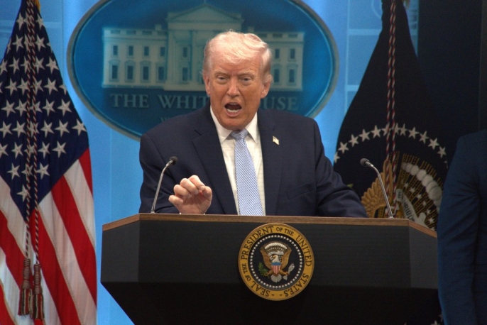 Trump\