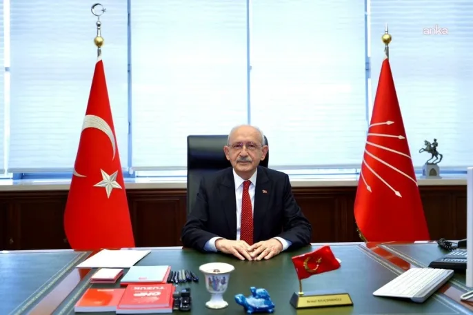 Kemal Kılıçdaroğlu, 2,5 yıl aradan sonra makam odasında 1