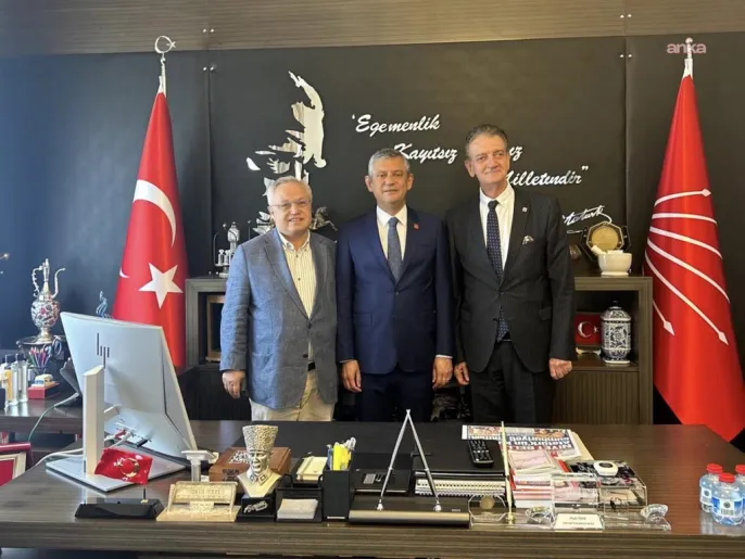 ADD Başkanı Bozkurt, Özgür Özel\