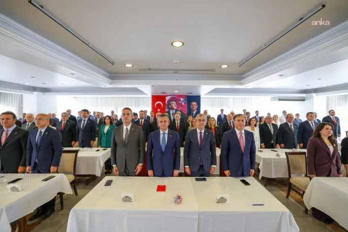 YENİ Parti\