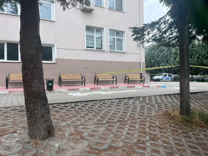 Boşanma aşamasındaki eşi bıçaklayan koca aranıyor 3