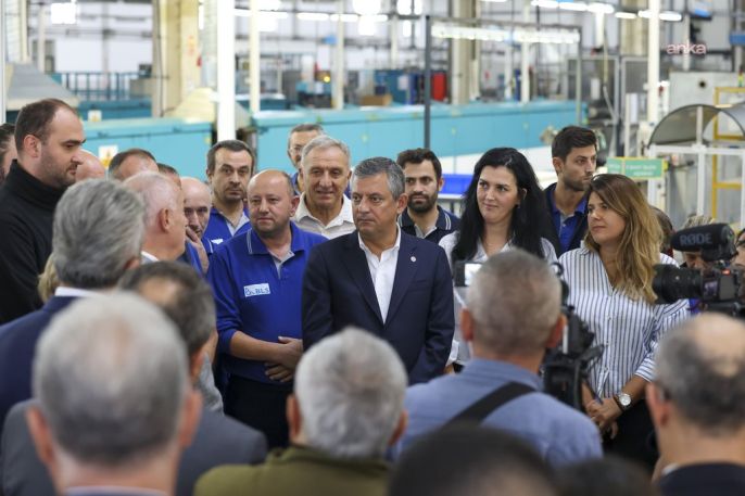 Özgür Özel fabrika işçileriyle buluştu 1