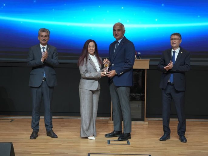 Türk Diline Hizmet Ödülleri, sahiplerini buldu 4