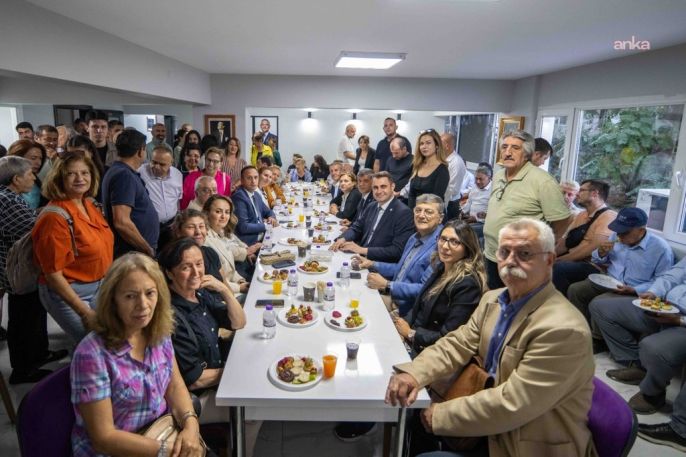 Yeni Parti Bornova ilçe binası açıldı 2
