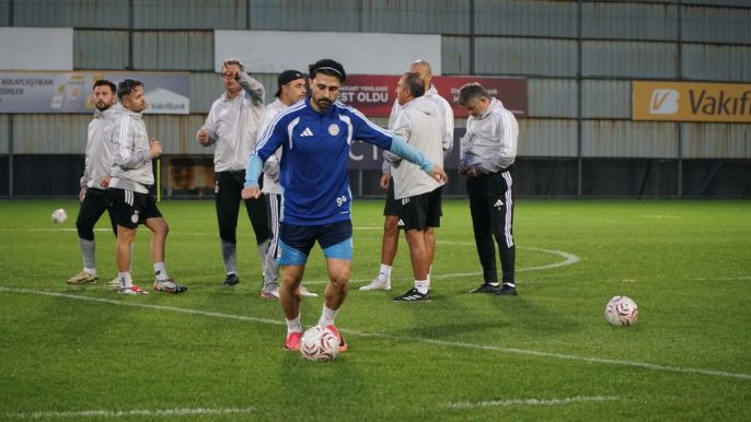 Attila Mocsi: Fenerbahçe maçında 1 veya 3 puan hedefliyoruz 2