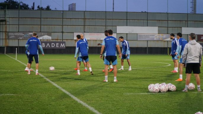 Attila Mocsi: Fenerbahçe maçında 1 veya 3 puan hedefliyoruz 8