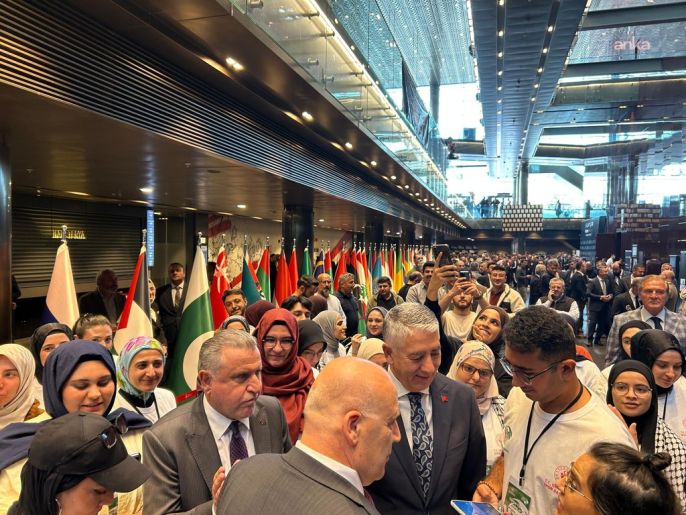 Bakan Yardımcısı Özel, Filistin Gençlik Forumu\