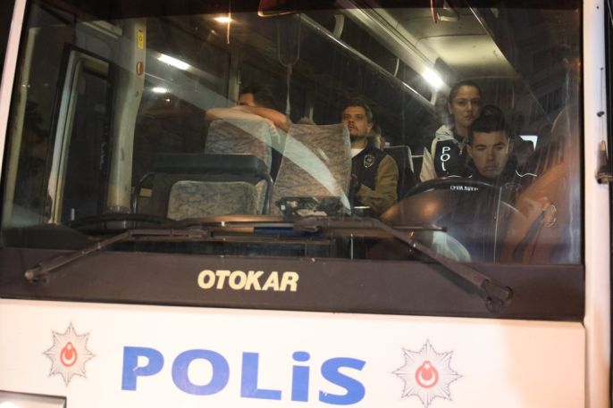 Bayraklı\