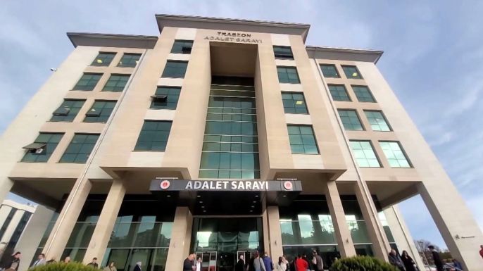Eski eşini öldüren zanlı, 2 hafta önce onu intihardan kurtarmış 4