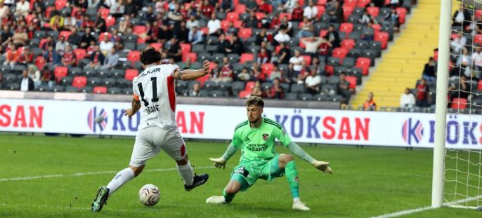 Gaziantep FK, Arca Çorum FK\