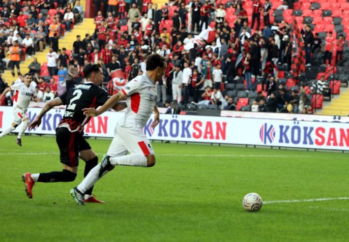 Gaziantep FK, Arca Çorum FK\