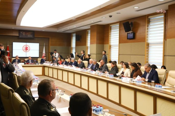 Mekke Anlaşması Komisyon\