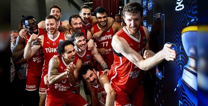 12 Dev Adam, Almanya ile karşı karşıya: EuroBasket 2025 finali başladı