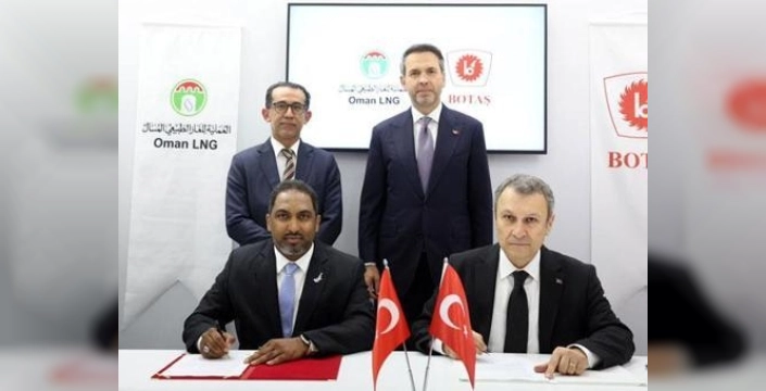Bayraktar, Milano'da yeni bir anlaşma imzaladı