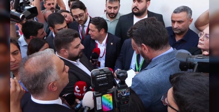 CHP İstanbul İl Kongresi durduruldu