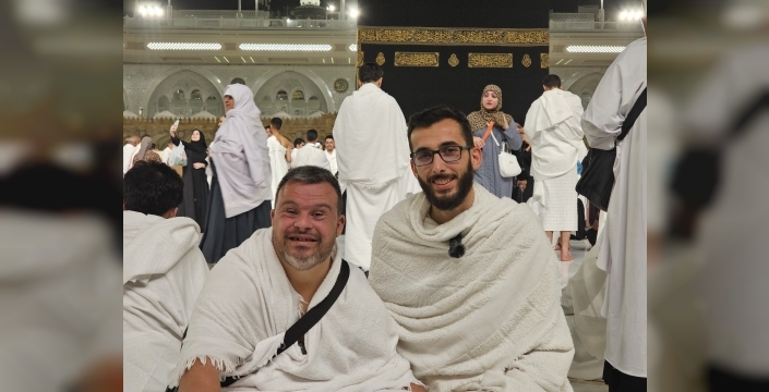 Down sendromlu Savaş'ın umre hayali imam sayesinde gerçek oldu