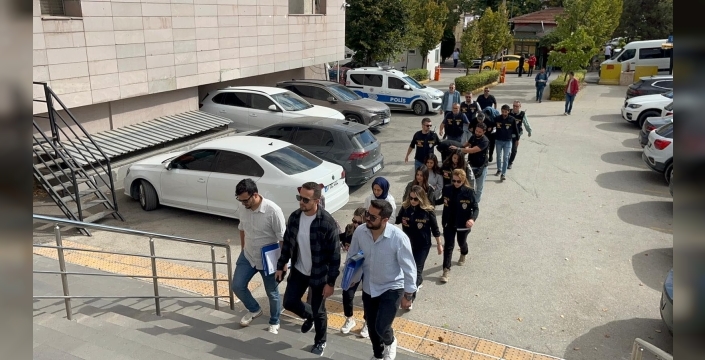 Eskişehir'de devre mülk dolandırıcılığı: 5 şüpheli tutuklandı