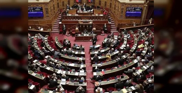 Fransa'da hükümet krizi: Bayrou hükümeti güven oylamasında düşebilir