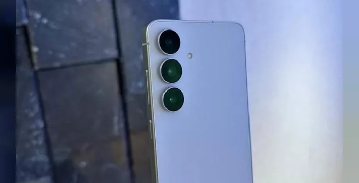 Galaxy S25 FE: Serinin en uygun fiyatlı telefonu tanıtıldı