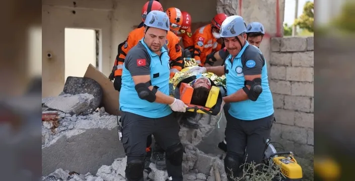 Iğdır'da Deprem Tatbikatı: 4 Kişi Yaralı Kurtarıldı