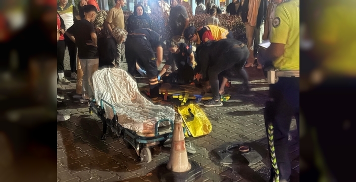 Kula'da otomobil-bisiklet kazası: 11 yaşındaki çocuk ağır yaralandı