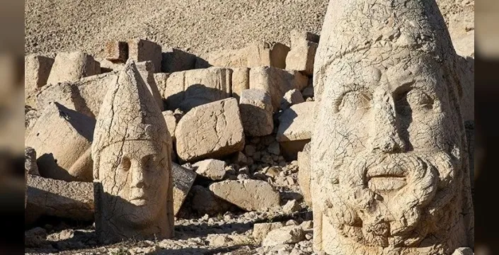 Nemrut Dağı'nda turist rekoru: 7 yılda 1 milyon ziyaretçi