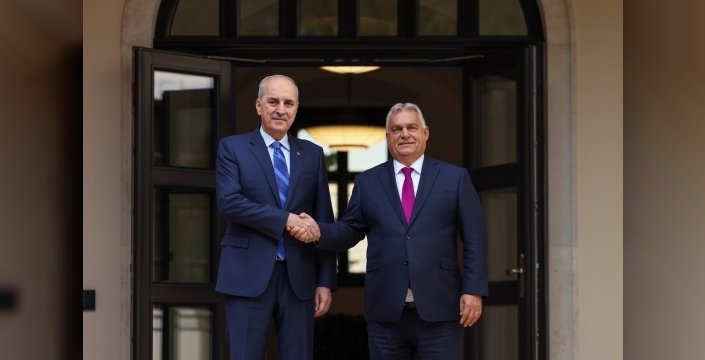 Numan Kurtulmuş, Budapeşte'de Macaristan Başbakanı Orban ile görüştü