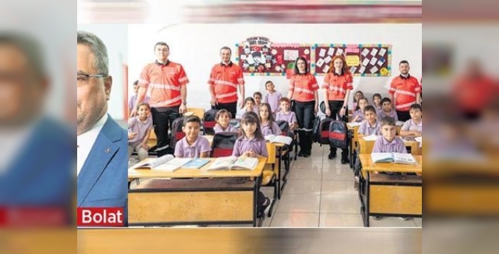 Türk Hava Yolları: Kullanımdan kaldırılmış uçak koltuk kumaşlarından okul çantası üretildi