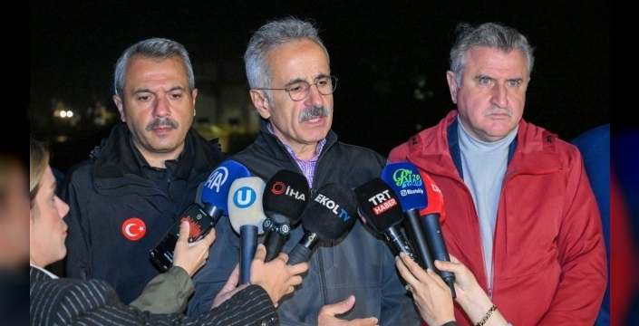 Ulaştırma Bakanı Uraloğlu: Rize'deki sel felaketinin ardından incelemelerde bulunduk