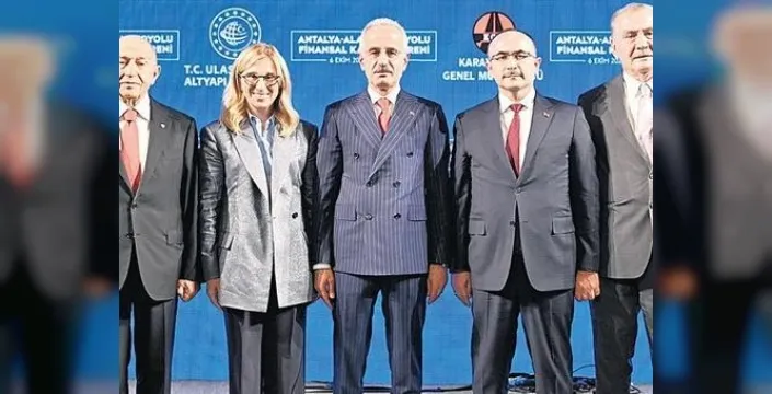 Antalya-Alanya Otoyolu Projesi'nin finansmanında uluslararası güven tam not aldı