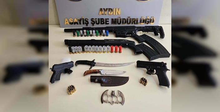 Aydın'da sosyal medya üzerinden silah paylaşımı yapanlara operasyon: 6 gözaltı, çok sayıda silah ele geçirildi