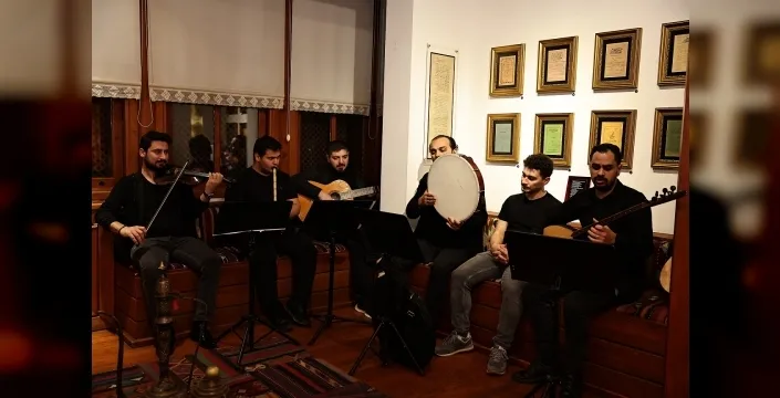 Bağcılar Belediyesi çalışanları 'Beyefendiler' adlı müzik grubu kurdu