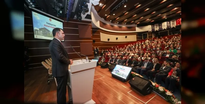 Bakan Kurum, kentsel dönüşüm ve afet sonrası inşaat çalışmalarını anlattı