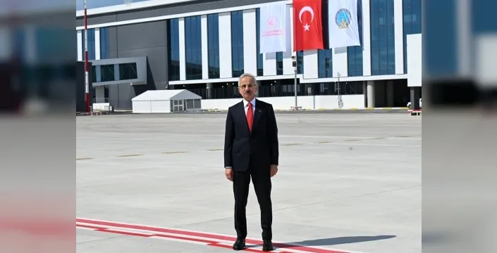 Bakan Uraloğlu: Yeni kule Antalya'nın simgesi olacak