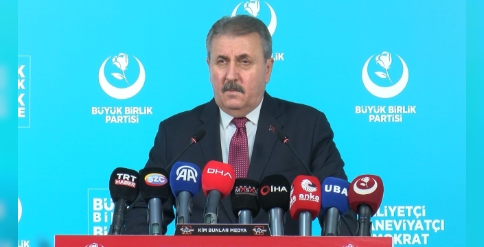 BBP Genel Başkanı Destici'den Meclis'teki Sloganlara Sert Tepki: Hukuk İşletilmeli